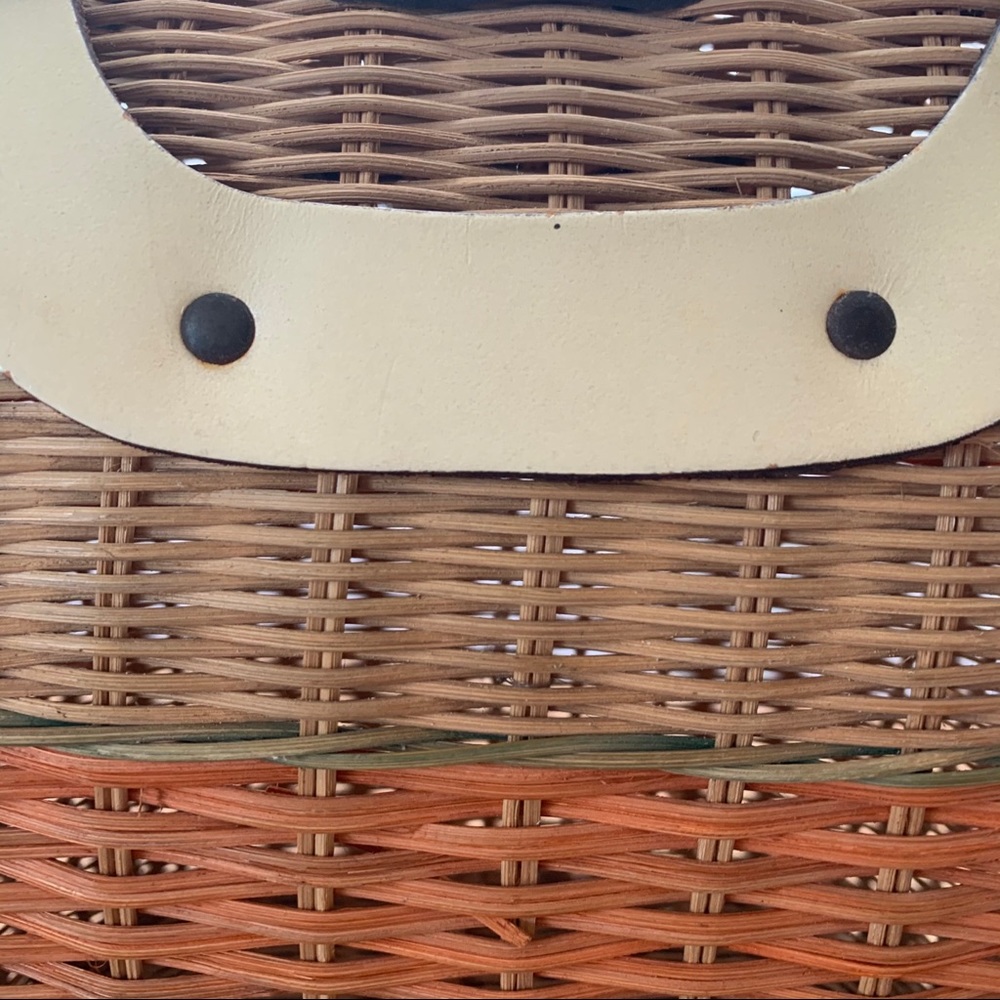Sold🎈Vintage Wicker Basket Purse Leather Trim - Picture 4 of 10